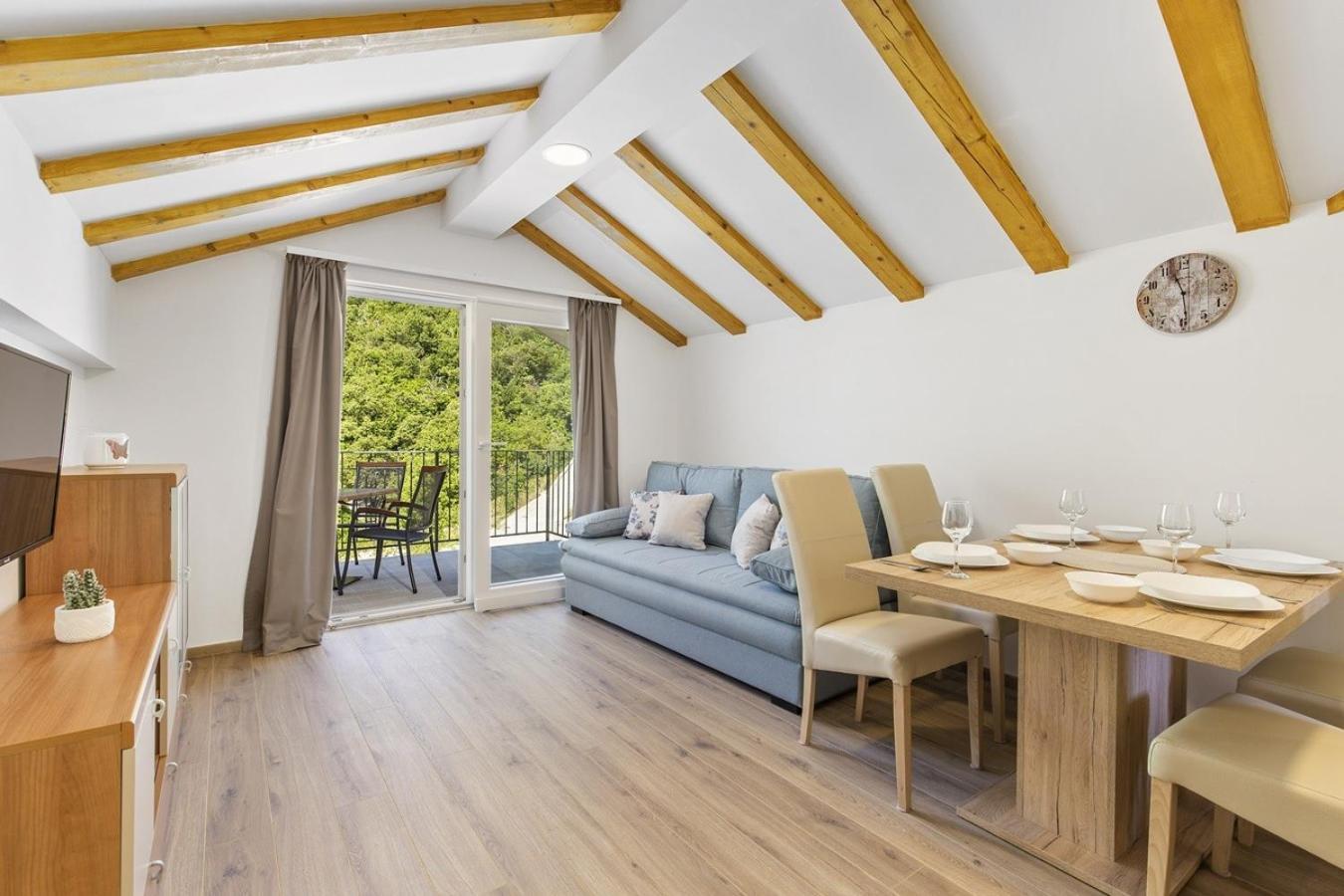 Pansion Villa Betina Lovran Bagian luar foto