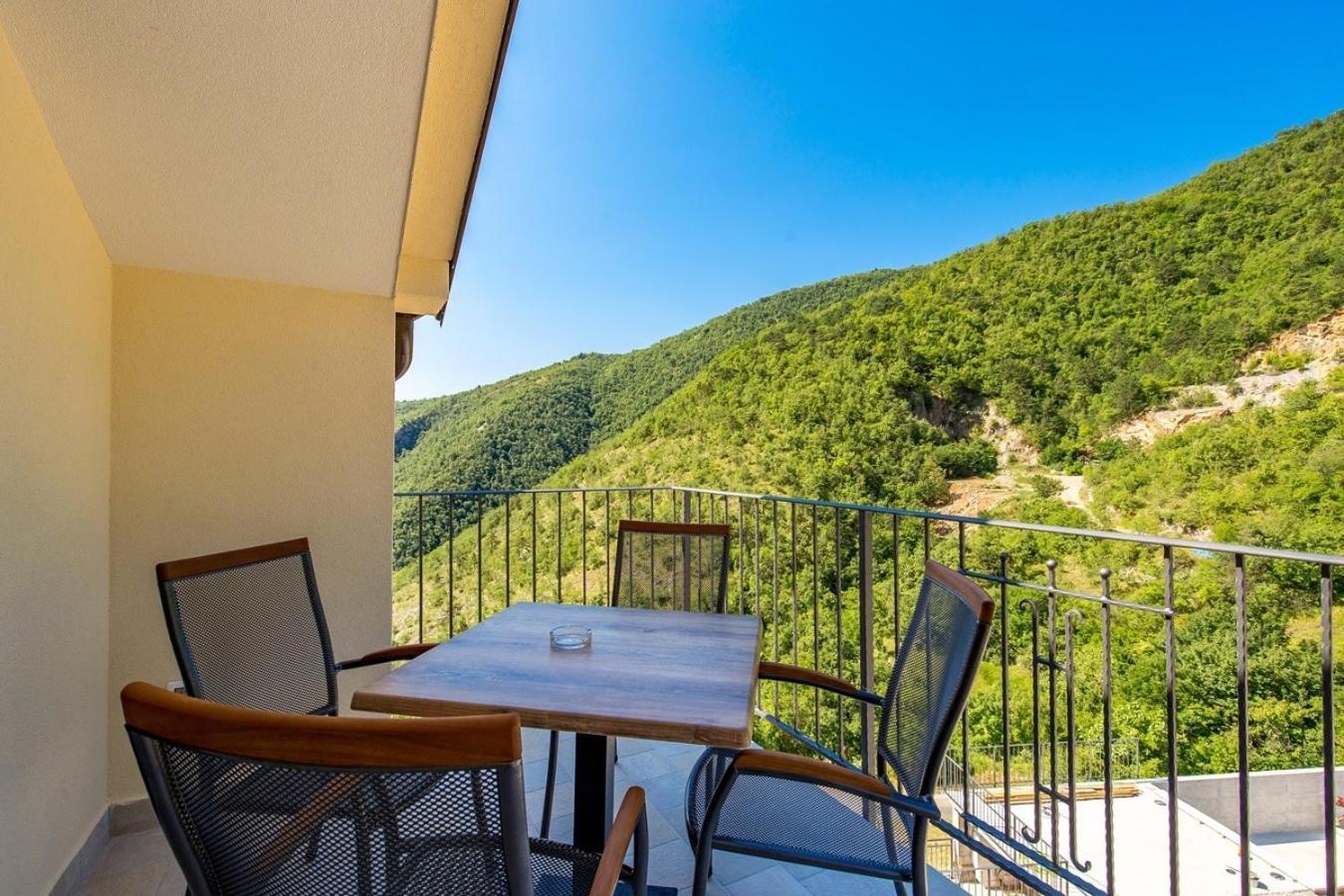 Pansion Villa Betina Lovran Bagian luar foto