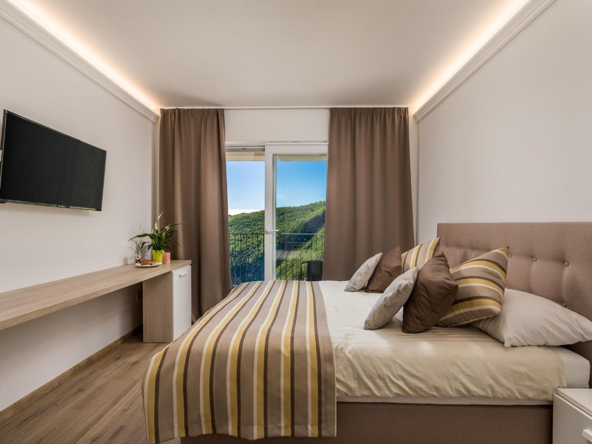 Pansion Villa Betina Lovran Bagian luar foto