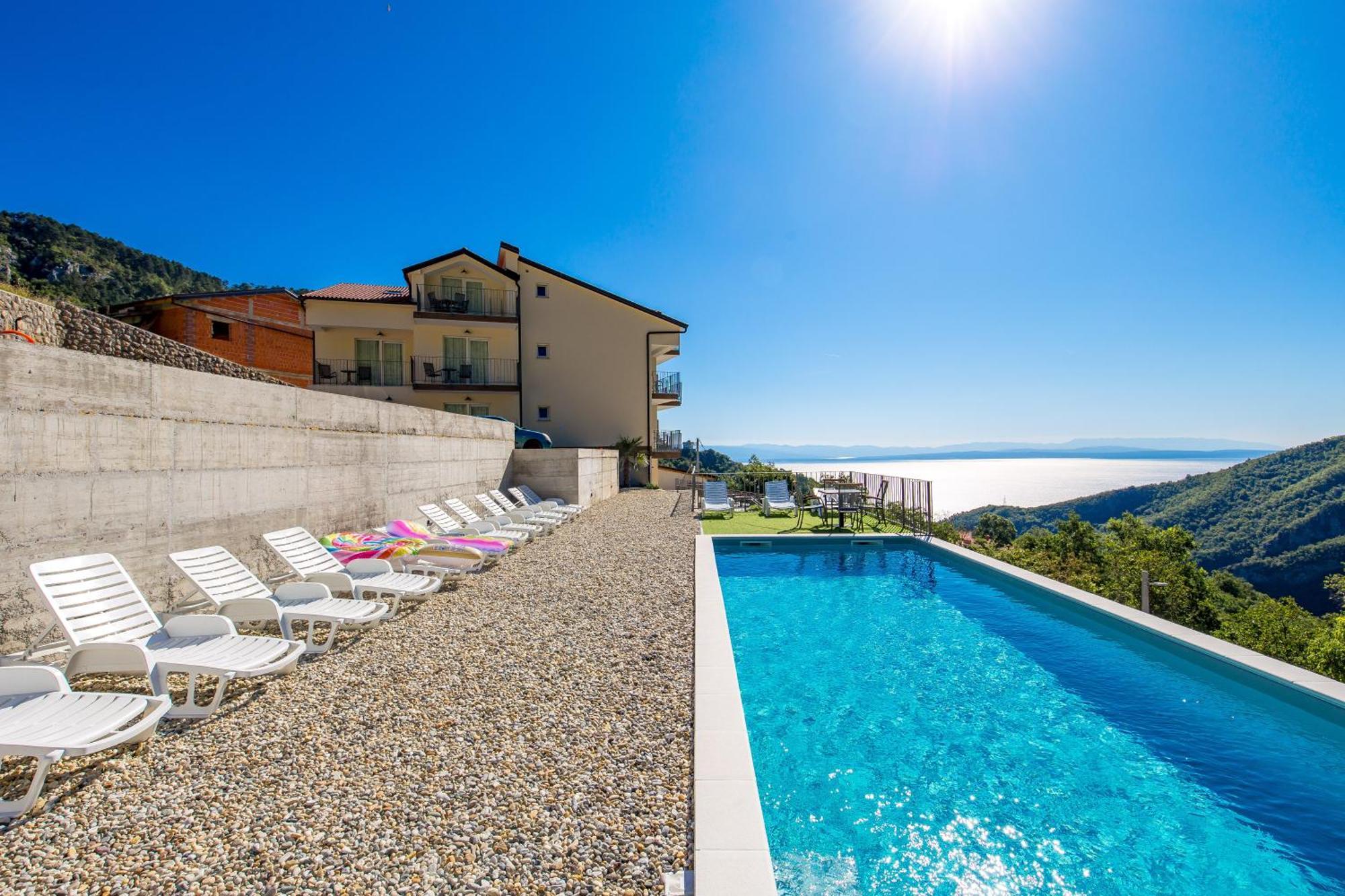 Pansion Villa Betina Lovran Bagian luar foto