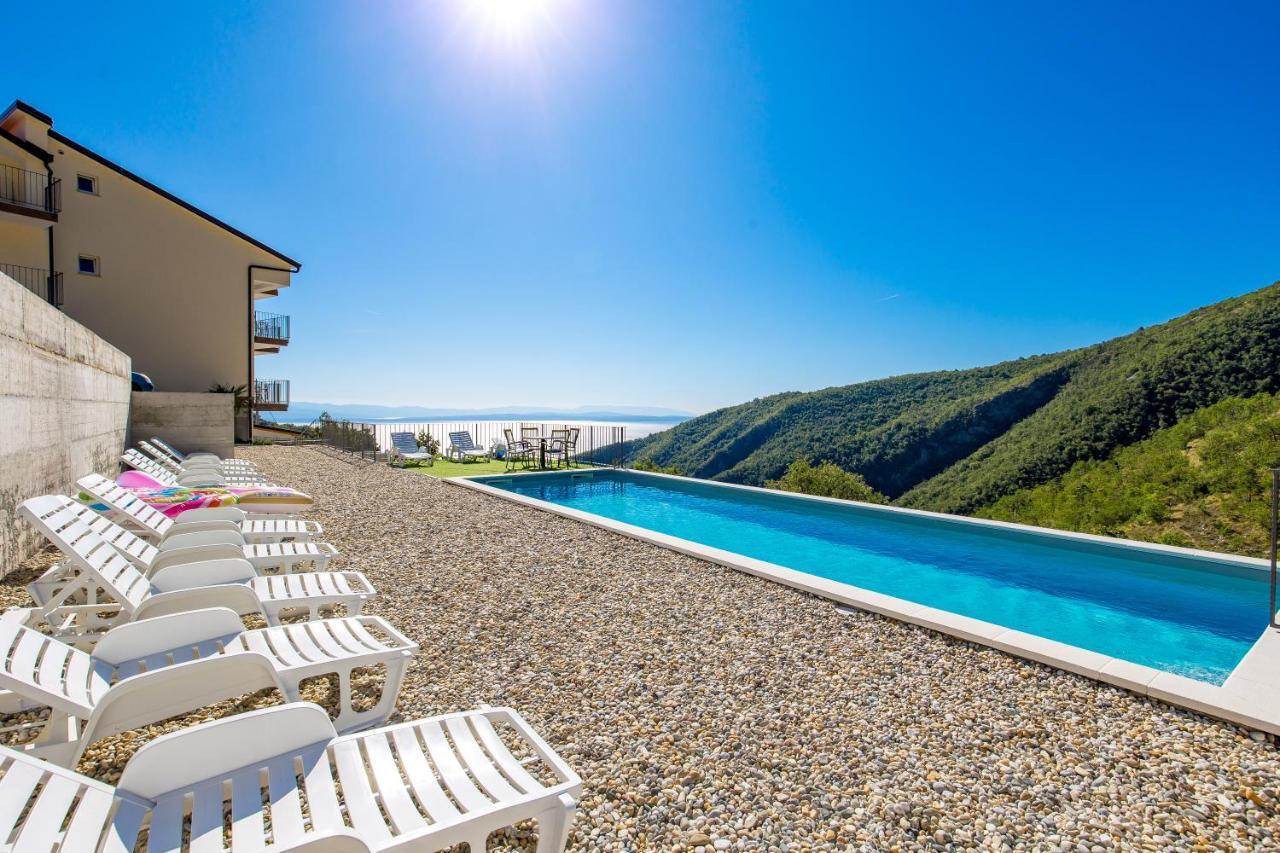 Pansion Villa Betina Lovran Bagian luar foto