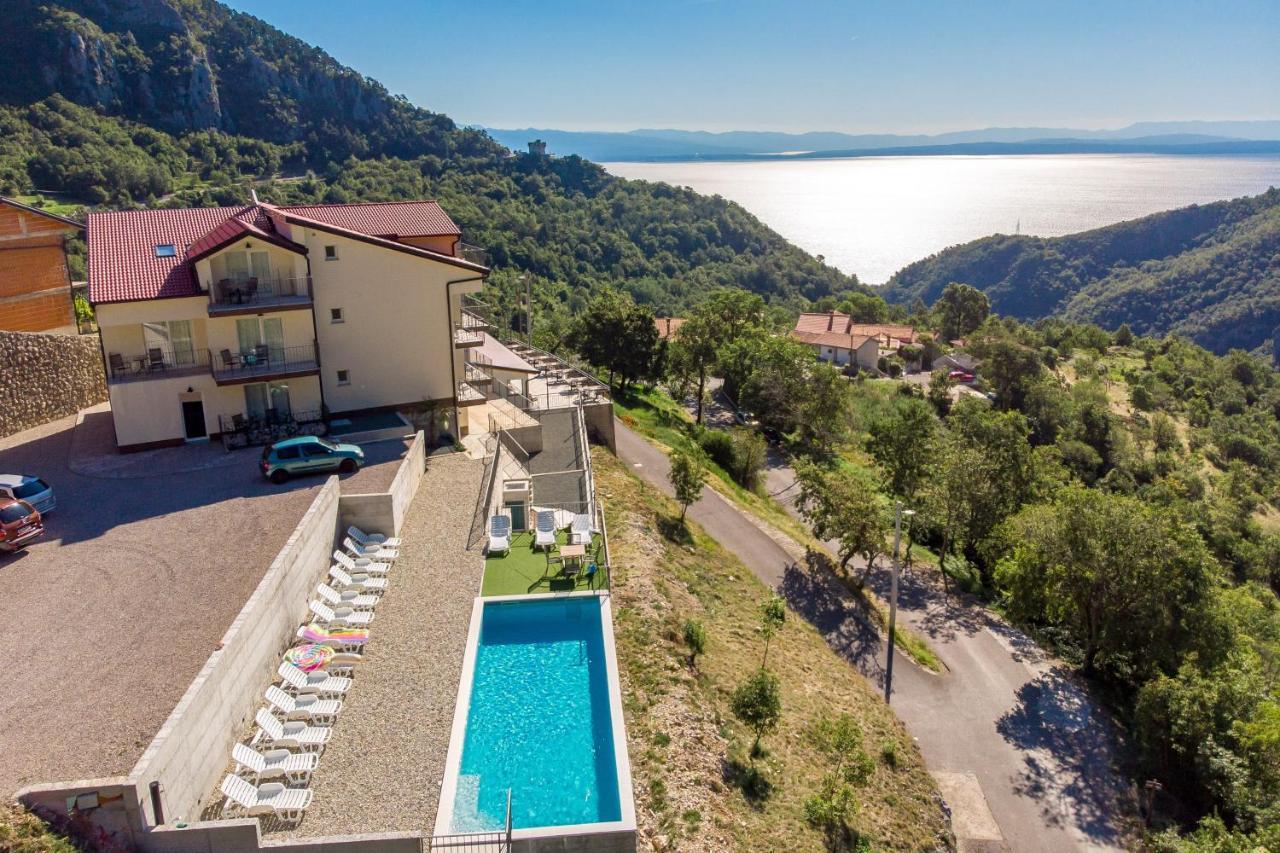 Pansion Villa Betina Lovran Bagian luar foto